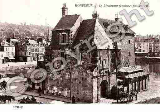 Ville de HONFLEUR, carte postale ancienne