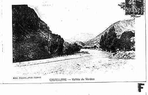 Ville de CASTELLANE Carte postale ancienne