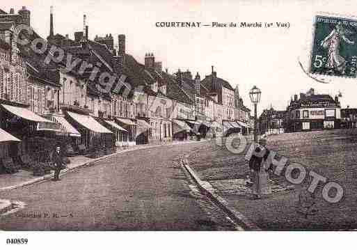 Ville de COURTENAY, carte postale ancienne