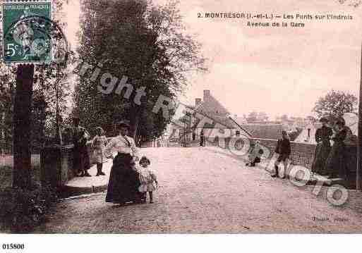 Ville de MONTRESOR, carte postale ancienne