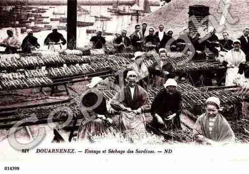 Villes et villages en cartes postales anciennes .. - Page 3 Photos-carte-douarnenez-finistere-PH002565-A