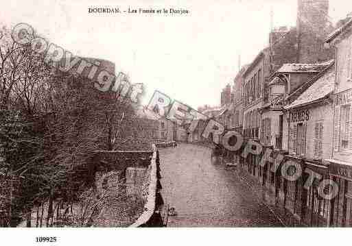 Ville de DOURDAN, carte postale ancienne