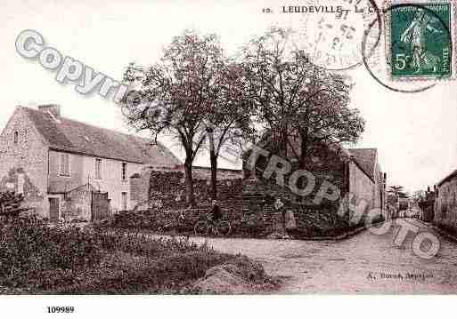 Ville de LEUDEVILLE, carte postale ancienne