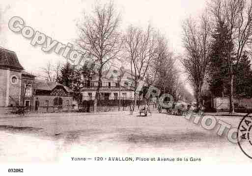 Ville de AVALLON, carte postale ancienne