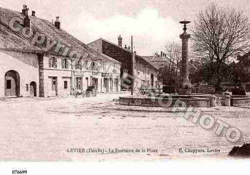 Ville de LEVIER, carte postale ancienne