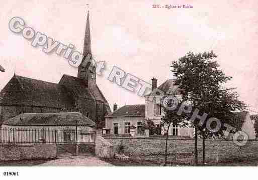 Ville de IZY, carte postale ancienne