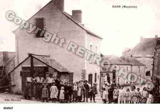 Ville de DAON, carte postale ancienne