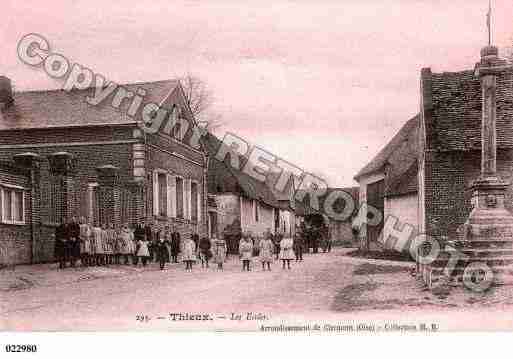 Ville de THIEUX, carte postale ancienne