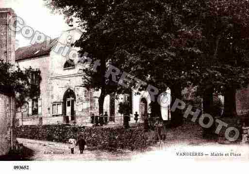 Ville de VANDIERES, carte postale ancienne