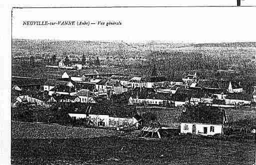 Ville de NEUVILLESURVANNES, carte postale ancienne