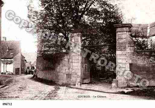 Ville de COURGIS, carte postale ancienne