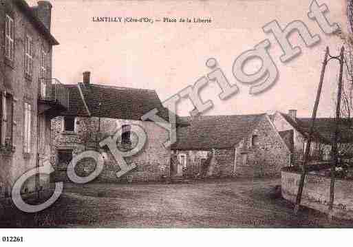 Ville de LANTILLY, carte postale ancienne