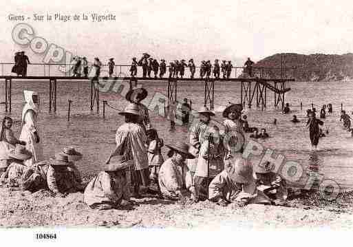 Ville de GIENS, carte postale ancienne