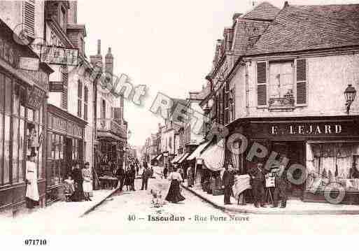 Ville de ISSOUDUN, carte postale ancienne