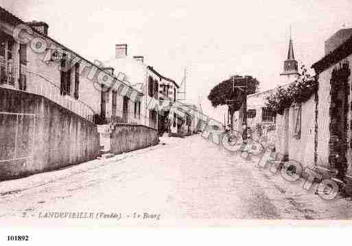 Ville de LANDEVIELLE, carte postale ancienne