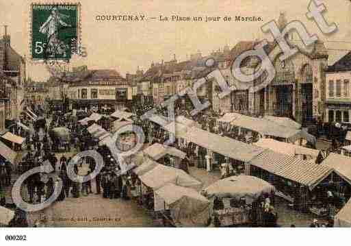 Ville de COURTENAY, carte postale ancienne