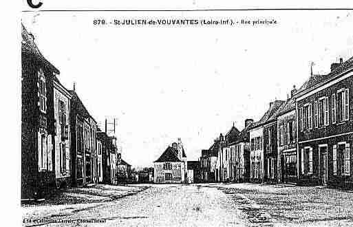 Ville de SAINTJULIENDEVOUVANTES Carte postale ancienne