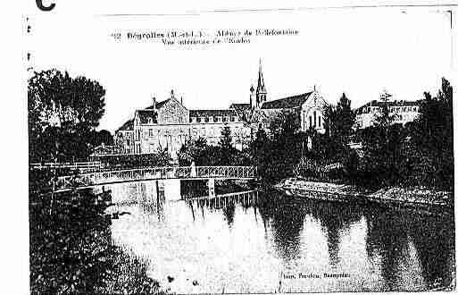 Ville de BEGROLLESENMAUGES Carte postale ancienne