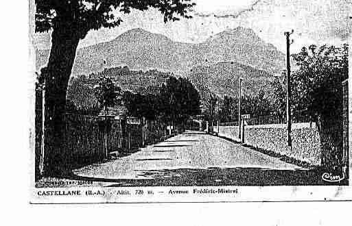 Ville de CASTELLANE Carte postale ancienne