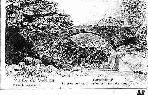 Ville de CASTELLANE Carte postale ancienne