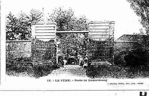 Ville de FERE(LA) Carte postale ancienne