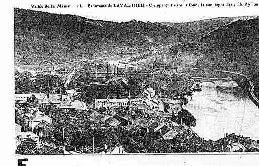 Ville de MONTHERME Carte postale ancienne