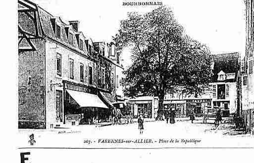 Ville de VARENNESSURALLIER Carte postale ancienne