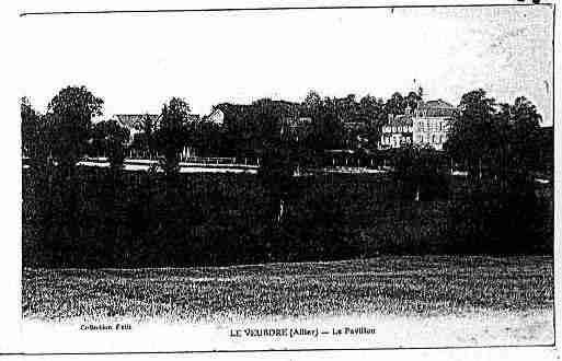 Ville de VEURDRE(LE) Carte postale ancienne