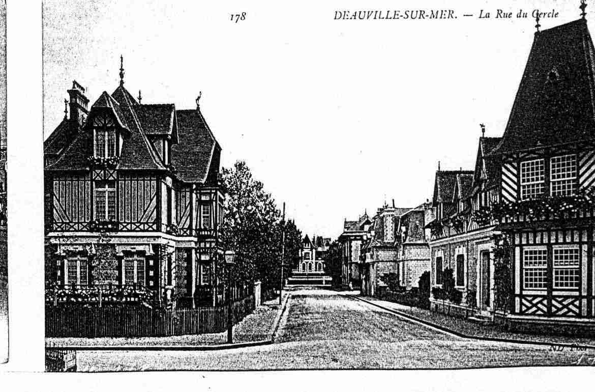 Ville de DEAUVILLE Carte postale ancienne