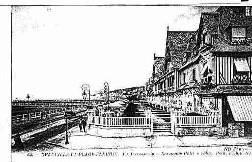 Ville de DEAUVILLE Carte postale ancienne