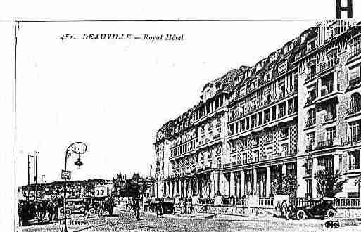 Ville de DEAUVILLE Carte postale ancienne
