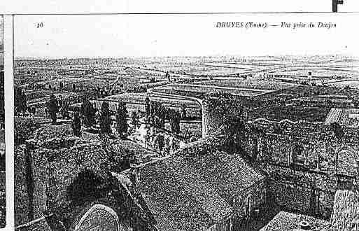 Ville de DRUYESLESBELLESFONTAINES Carte postale ancienne