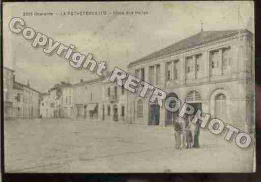 Ville de ROCHEFOUCAULD(LA) Carte postale ancienne