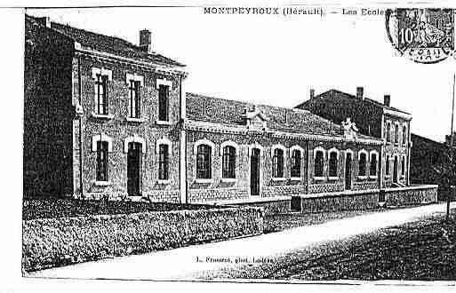 Ville de MONTPEYROUX Carte postale ancienne