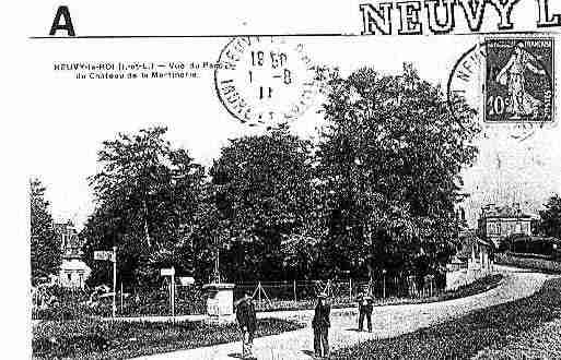 Ville de NEUVYLEROI Carte postale ancienne