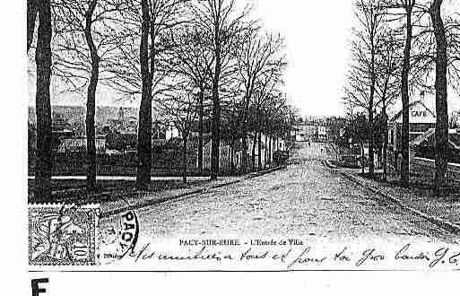 Ville de PACYSUREURE Carte postale ancienne