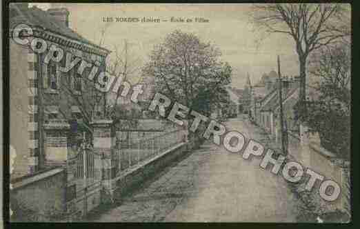 Ville de BORDES(LES) Carte postale ancienne