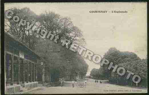 Ville de COURTENAY Carte postale ancienne