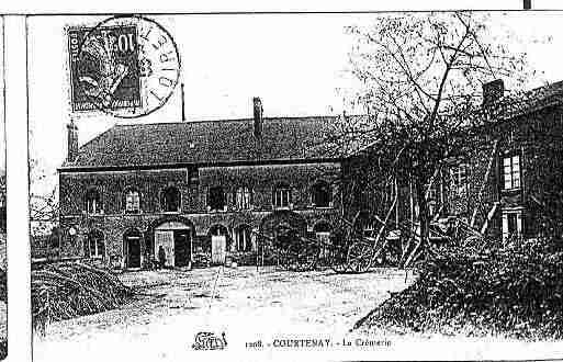 Ville de COURTENAY Carte postale ancienne