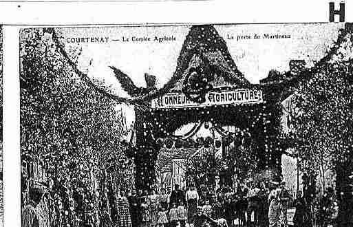 Ville de COURTENAY Carte postale ancienne