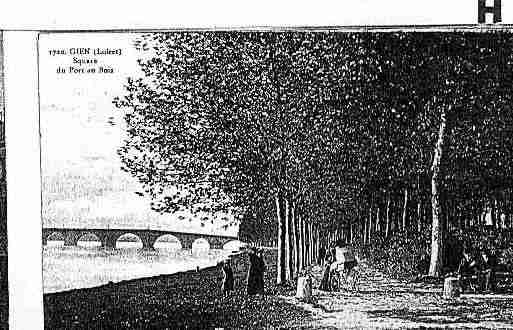 Ville de GIEN Carte postale ancienne