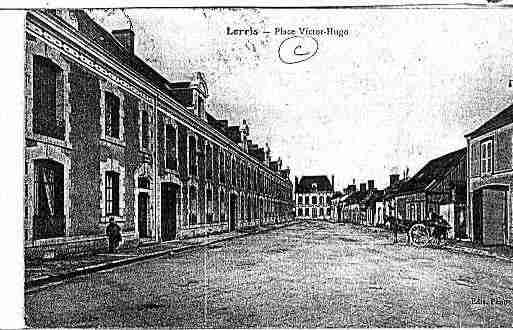 Ville de LORRIS Carte postale ancienne