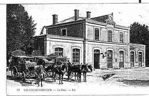 Ville de CHATEAUGONTIERBAZOUGES Carte postale ancienne