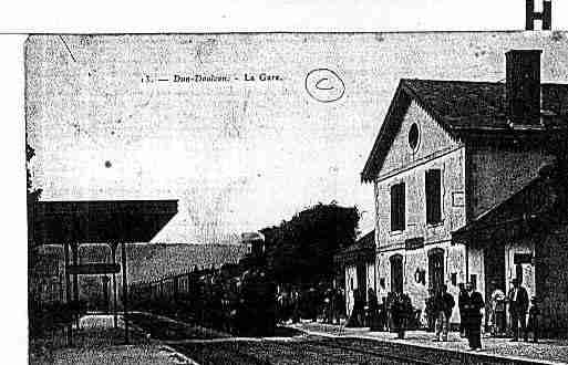 Ville de DUNSURMEUSE Carte postale ancienne