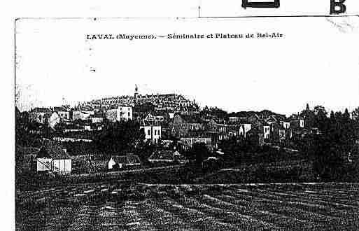 Ville de LAVAL Carte postale ancienne