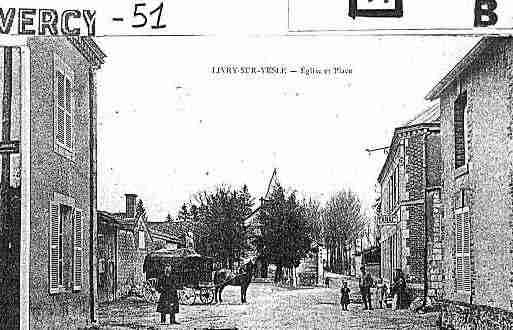 Ville de LIVRYLOUVERCY Carte postale ancienne