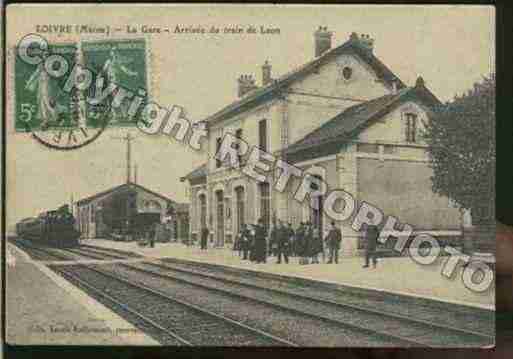 Ville de LOIVRE Carte postale ancienne