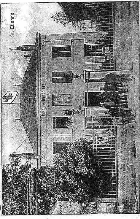 Ville de SAINTETIENNESURSUIPPE Carte postale ancienne
