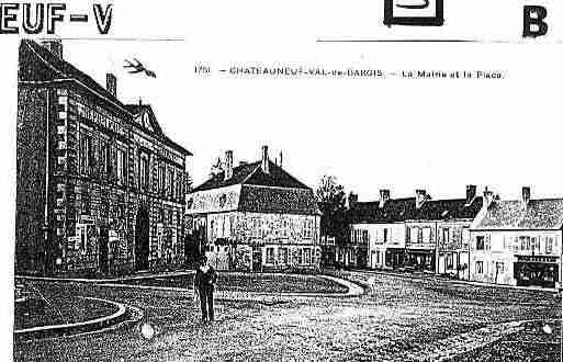 Ville de CHATEAUNEUFVALDEBARGIS Carte postale ancienne