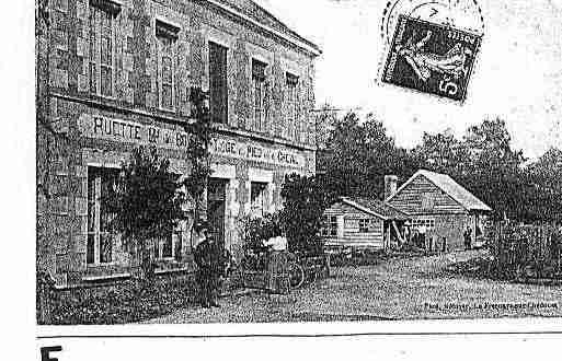 Ville de MENILBROUT(LE) Carte postale ancienne